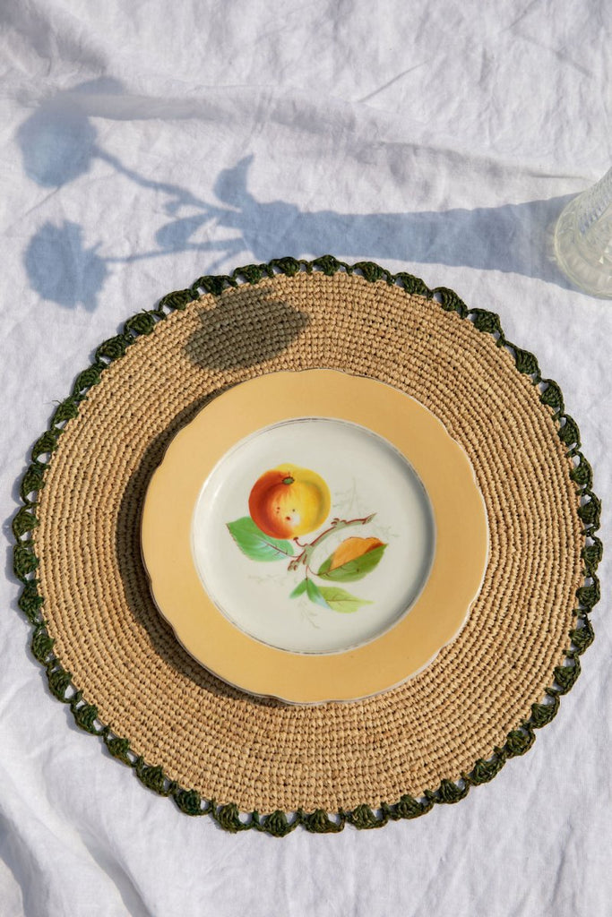 Aura Green edge placemat, Woven raffia tabletop - Liza Pruitt
