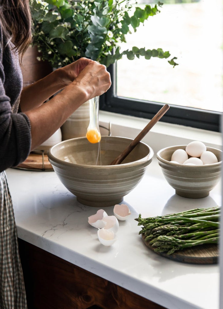 Farmhouse Yellowware Bowl - Liza Pruitt