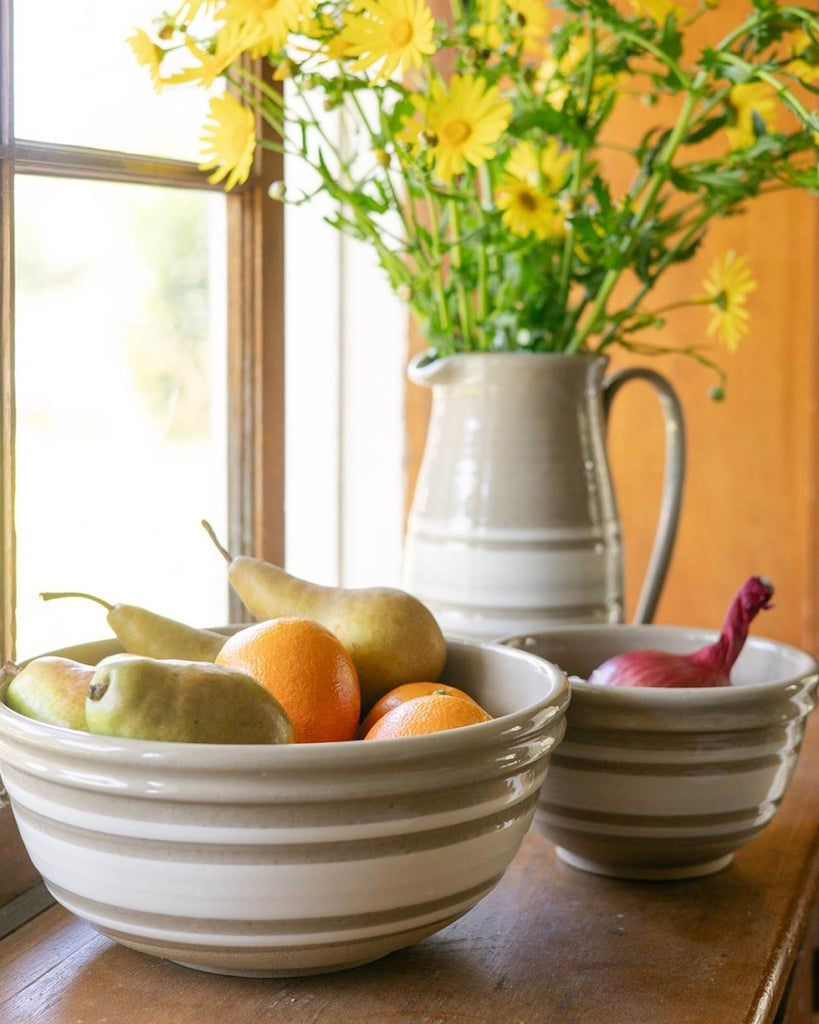 Farmhouse Yellowware Bowl - Liza Pruitt