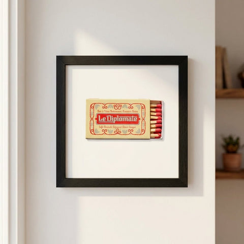 Le Diplomate - Liza Pruitt