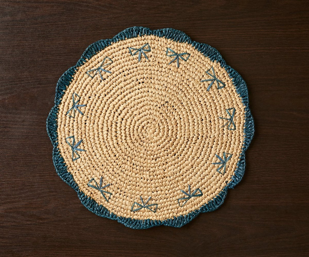 Payton James Handwoven Bow Placemats – Hand - Crocheted Raffia Palm Placemats – Unique Kitchen & Dining Table Decor – Handmade Tableware - Liza Pruitt