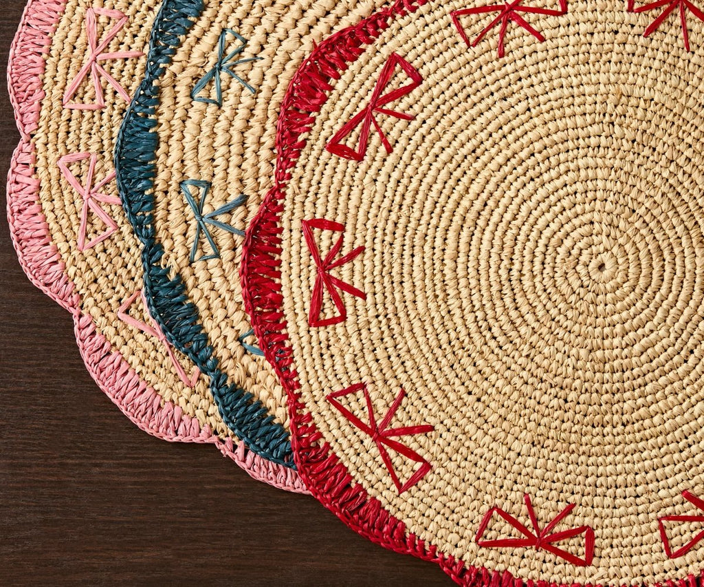 Payton James Handwoven Bow Placemats – Hand - Crocheted Raffia Palm Placemats – Unique Kitchen & Dining Table Decor – Handmade Tableware - Liza Pruitt