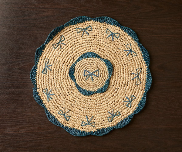 Payton James Handwoven Bow Placemats – Hand - Crocheted Raffia Palm Placemats – Unique Kitchen & Dining Table Decor – Handmade Tableware - Liza Pruitt