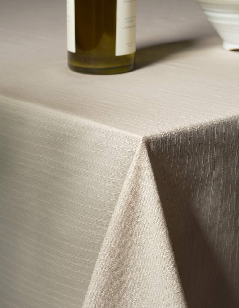 Tablecloth Sabi - Liza Pruitt